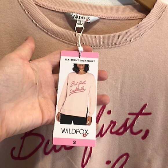 NEW NWT WILDFOX Statement Sweatshirt Solid Pink Cocktails Alcohol Crewneck Small - Picture 5 of 12